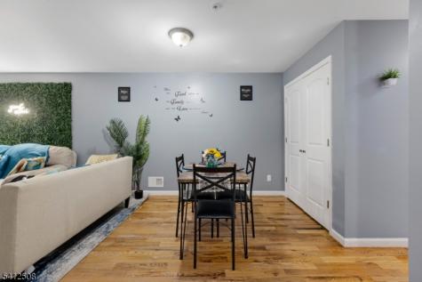 73 Winans Avenue Newark NJ 07108