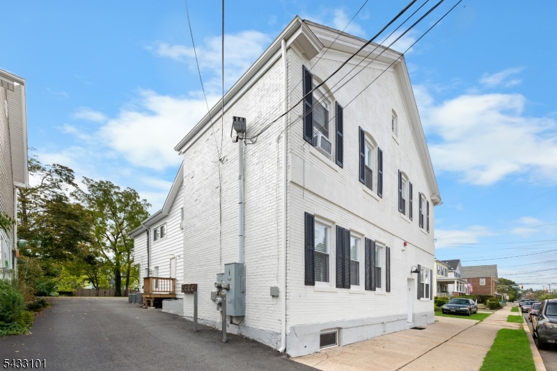 43 1ST Avenue Raritan NJ 08869