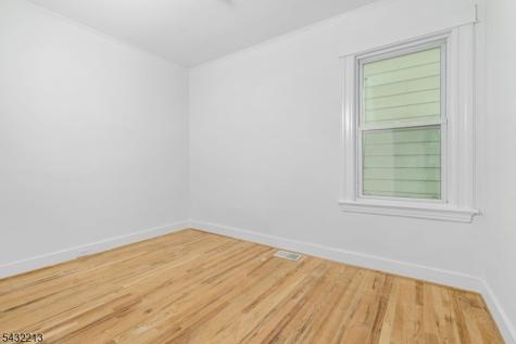 39 Struyk Avenue Prospect Park NJ 07508