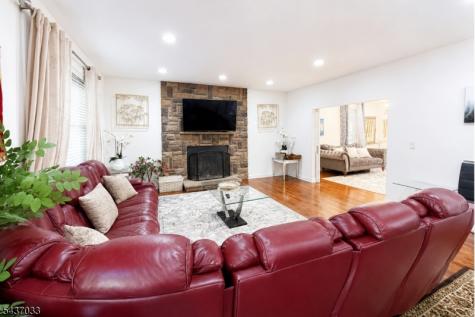 18 Dehart Court Wayne NJ 07470