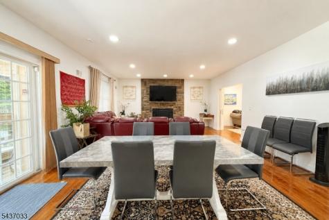 18 Dehart Court Wayne NJ 07470