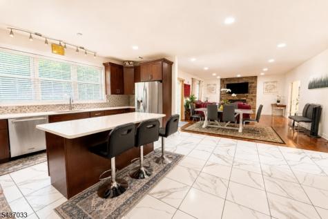 18 Dehart Court Wayne NJ 07470