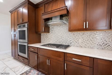 18 Dehart Court Wayne NJ 07470