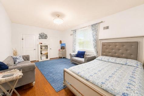 18 Dehart Court Wayne NJ 07470