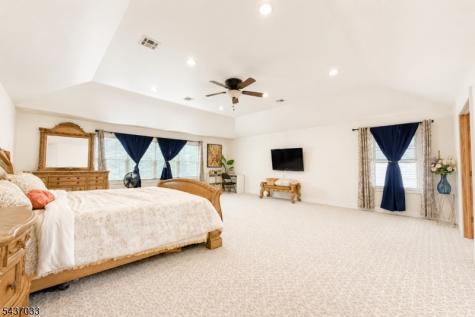18 Dehart Court Wayne NJ 07470