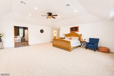 18 Dehart Court Wayne NJ 07470