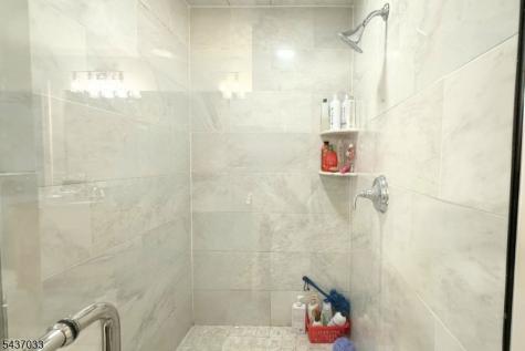 18 Dehart Court Wayne NJ 07470