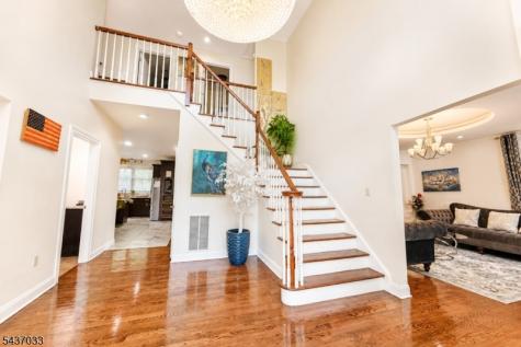 18 Dehart Court Wayne NJ 07470