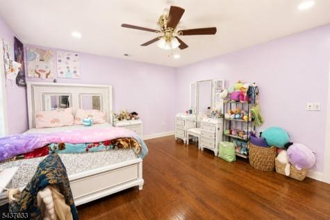 18 Dehart Court Wayne NJ 07470