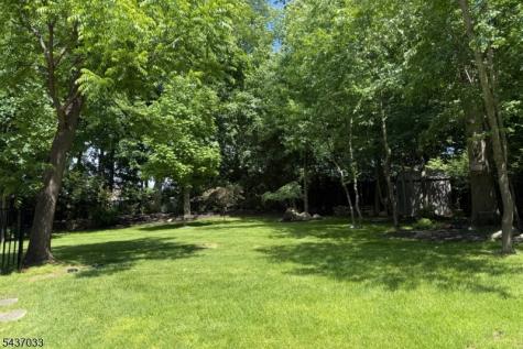 18 Dehart Court Wayne NJ 07470