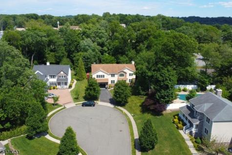 18 Dehart Court Wayne NJ 07470