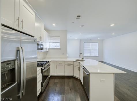 67 Veterans Way Morris Plains NJ 07950