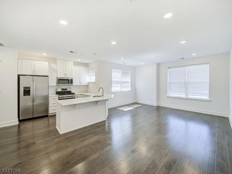 67 Veterans Way Morris Plains NJ 07950