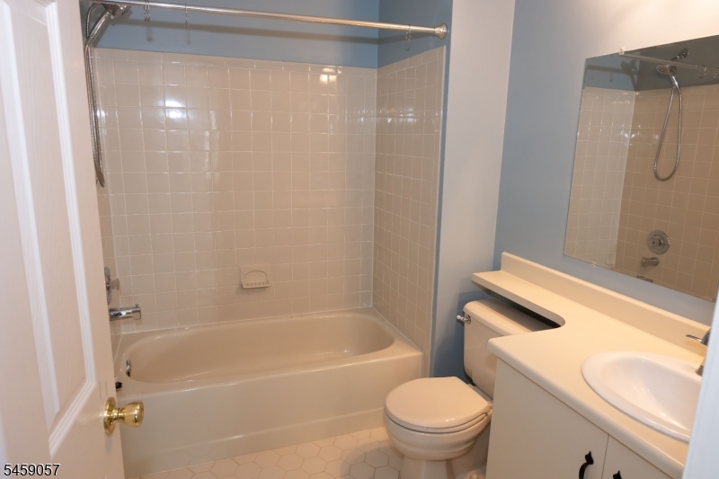 128 Arbor Way Branchburg NJ 08876