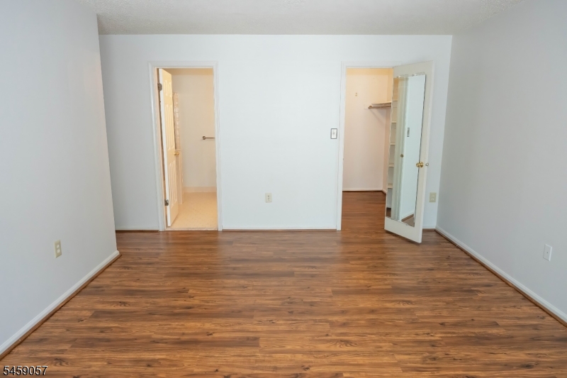 128 Arbor Way Branchburg NJ 08876