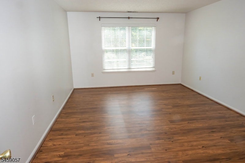128 Arbor Way Branchburg NJ 08876