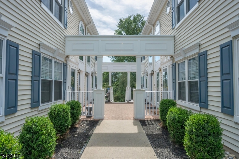 128 Arbor Way Branchburg NJ 08876