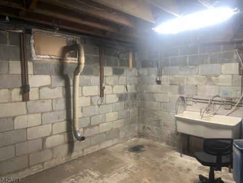 1116 Saint Louis Avenue Hillside NJ 07205