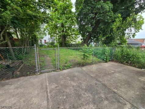 713 E 27th Street Paterson NJ 07504