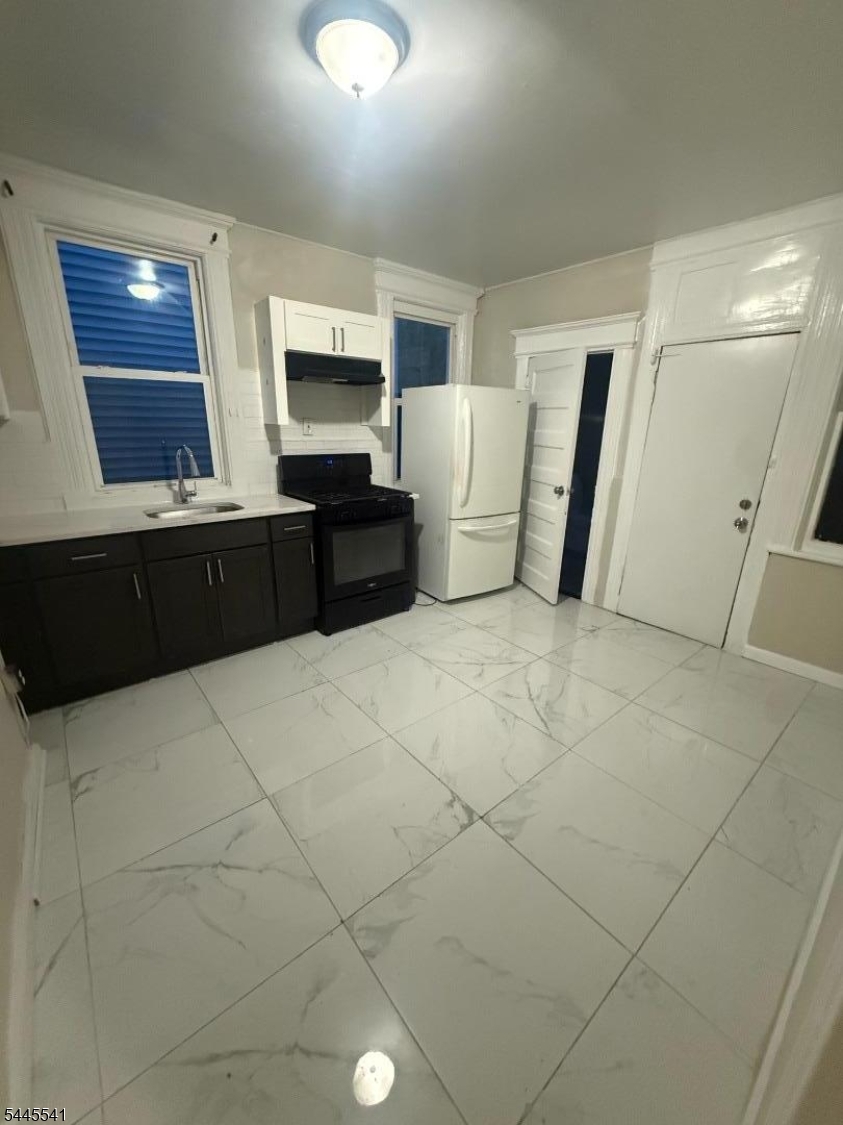 115 Seymour Avenue Newark NJ 07108