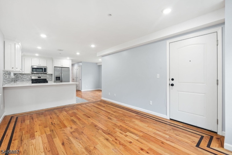 734 Bergen Street Newark NJ 07108