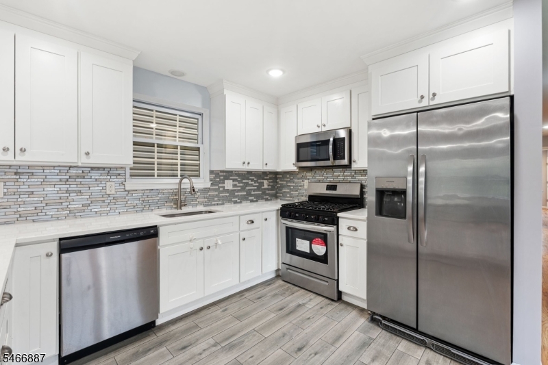 734 Bergen Street Newark NJ 07108