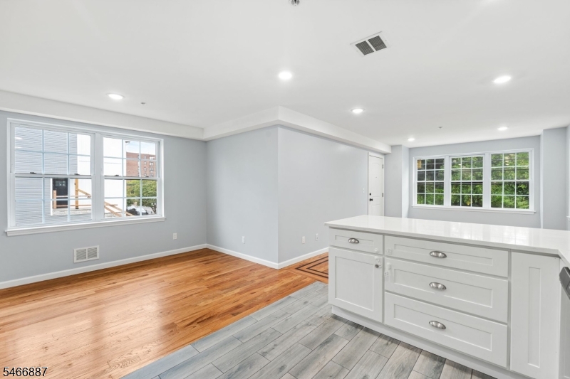 734 Bergen Street Newark NJ 07108