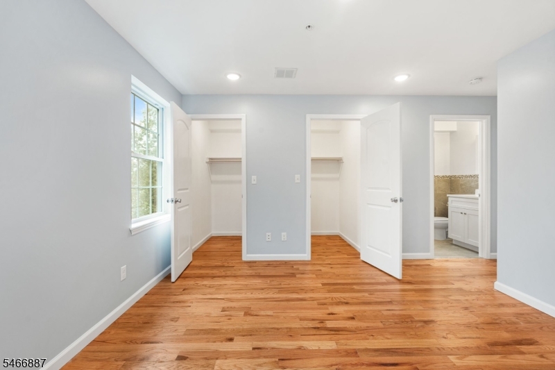 734 Bergen Street Newark NJ 07108