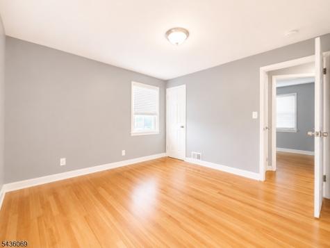 724 Walnut Street Linden NJ 07036