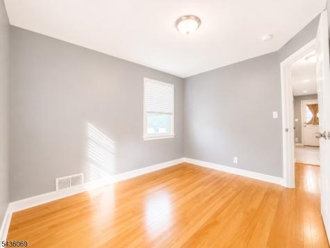 724 Walnut Street Linden NJ 07036