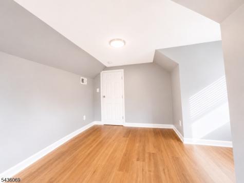 724 Walnut Street Linden NJ 07036