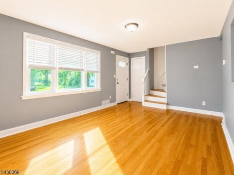 724 Walnut Street Linden NJ 07036