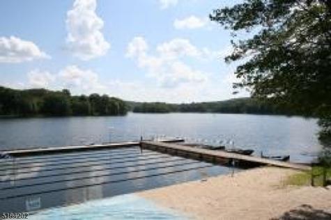 68 Meadowbrook Road Randolph NJ 07869