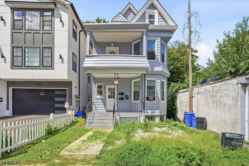 9 S 17th Street East Orange NJ 07018