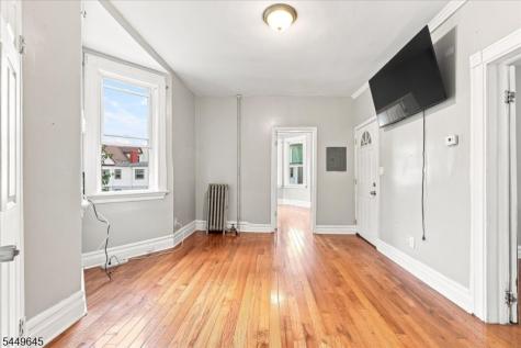 9 S 17th Street East Orange NJ 07018