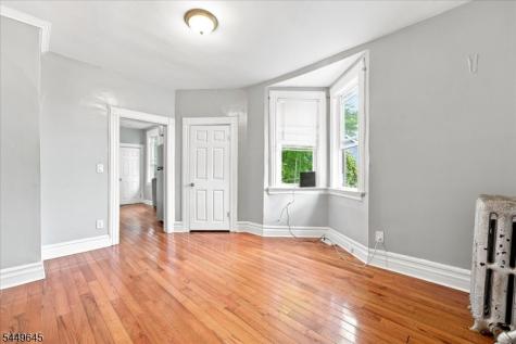 9 S 17th Street East Orange NJ 07018