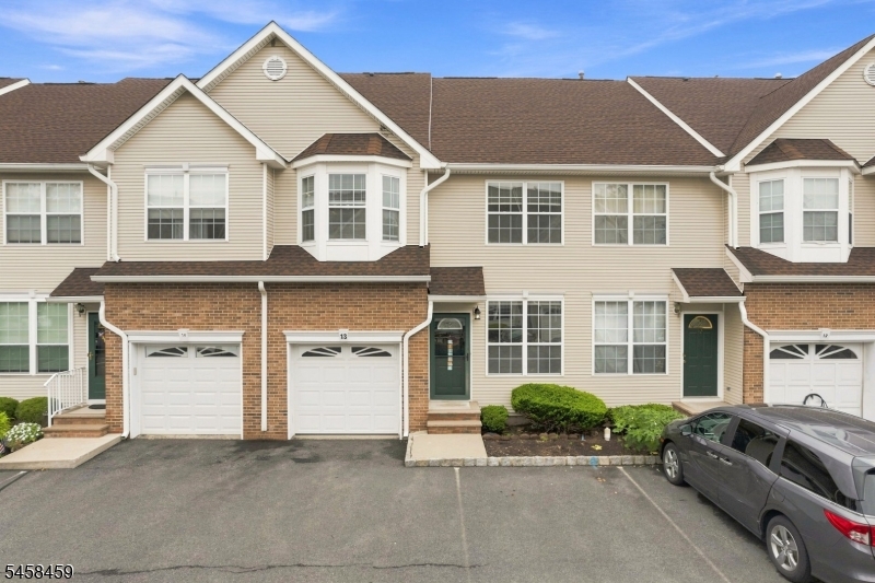 13 Reins Court Franklin NJ 08873