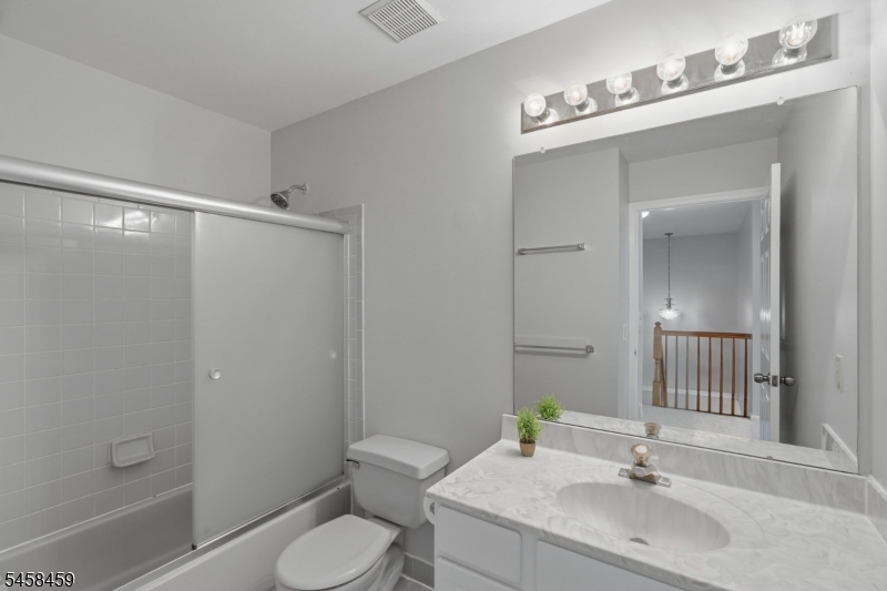 13 Reins Court Franklin NJ 08873