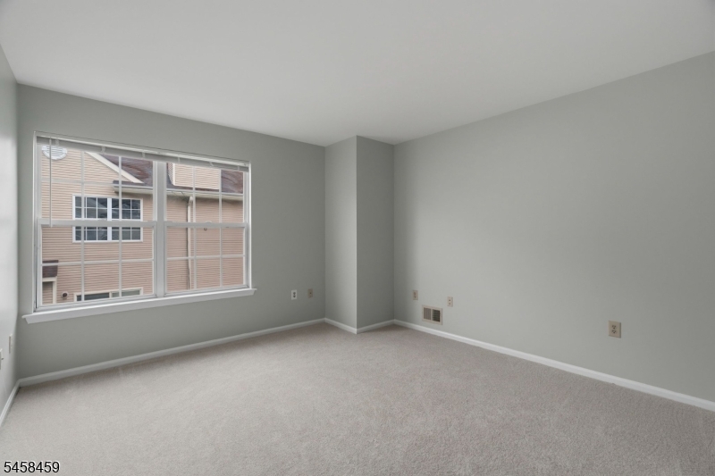13 Reins Court Franklin NJ 08873