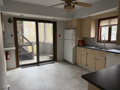 36 Glenwild Avenue Bloomingdale NJ 07403