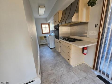 36 Glenwild Avenue Bloomingdale NJ 07403