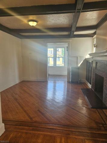 275 S Burnett Street East Orange NJ 07018