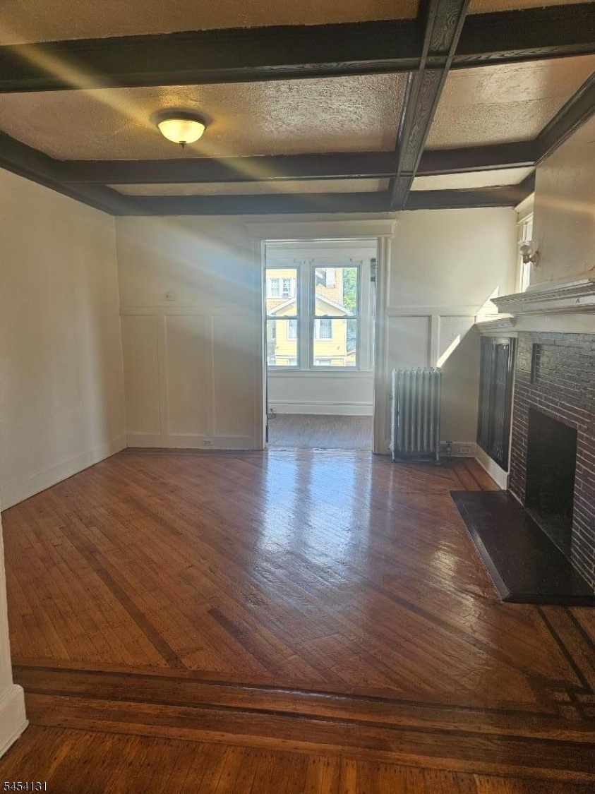 275 S Burnett Street East Orange NJ 07018
