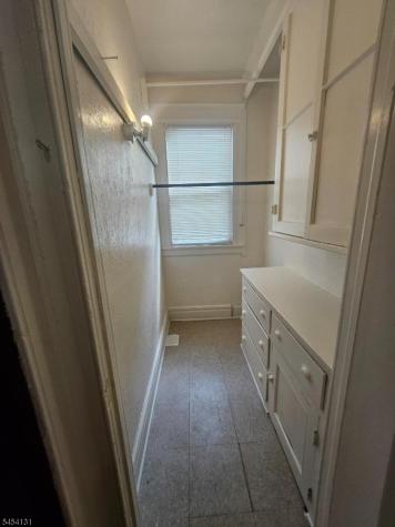 275 S Burnett Street East Orange NJ 07018