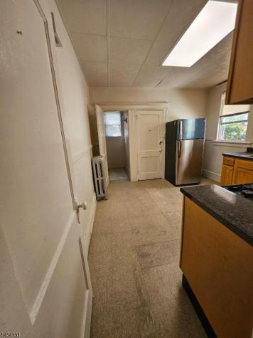 275 S Burnett Street East Orange NJ 07018