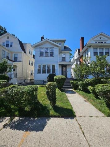 275 S Burnett Street East Orange NJ 07018