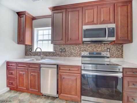 60 Montague Place Montclair NJ 07042
