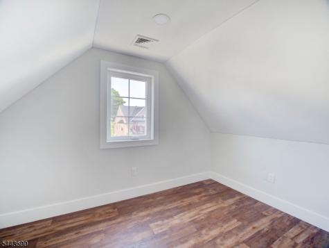 60 Montague Place Montclair NJ 07042