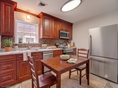 60 Montague Place Montclair NJ 07042