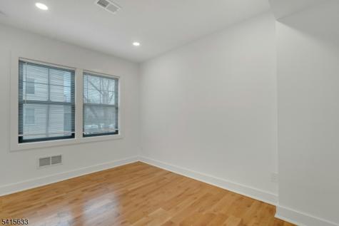 71 Mission Street Montclair NJ 07042